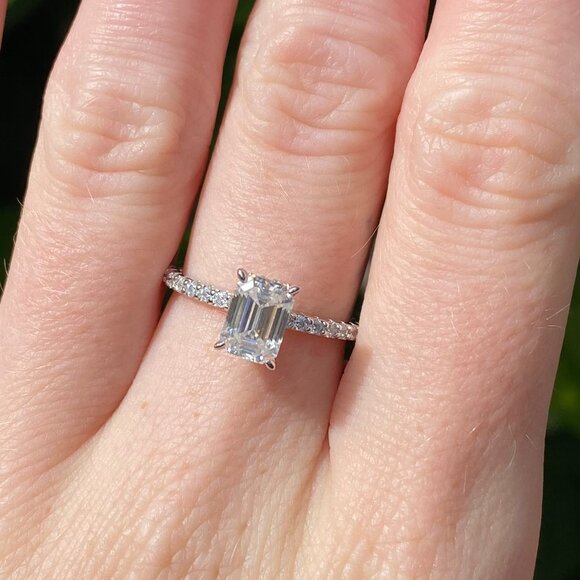 ✨Stunning 1 ct Emerald Cut Moissanite Ring ✨ - Picture 4 of 8